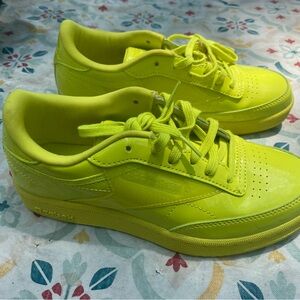 Reebok Yellow Sneakers Low-Top Athletic Style